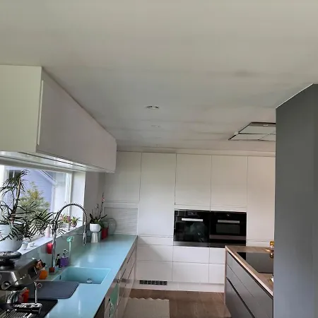 Modern In Tromsdalen فيلة *